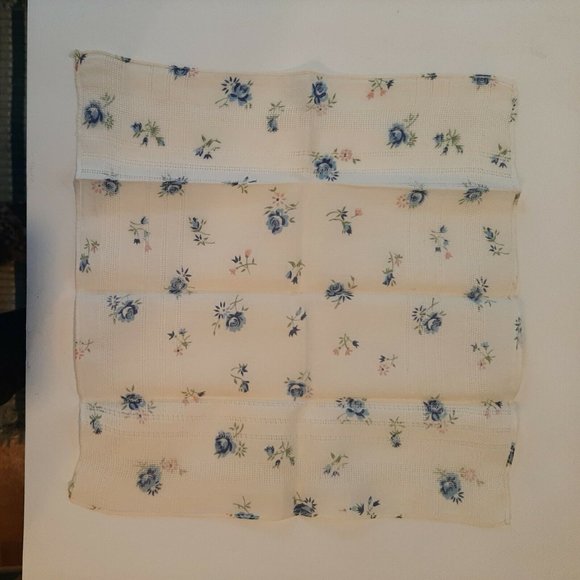 10.5" Square Vintage Hankie Handkerchief Blue Floral Dainty Open Weave - Picture 8 of 10